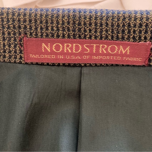 Nordstrom Three Button Suit Jacket | Size 40R - Picture 8 of 10